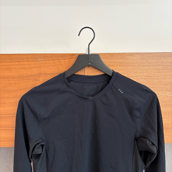 Lululemon To Train Fitted Long Sleeve Shirt, Size S - Picture 6 of 13